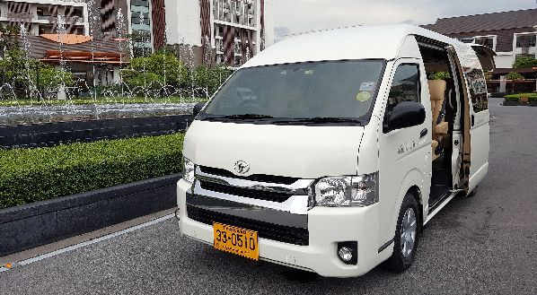 Toyota Commuter Phuket minibus